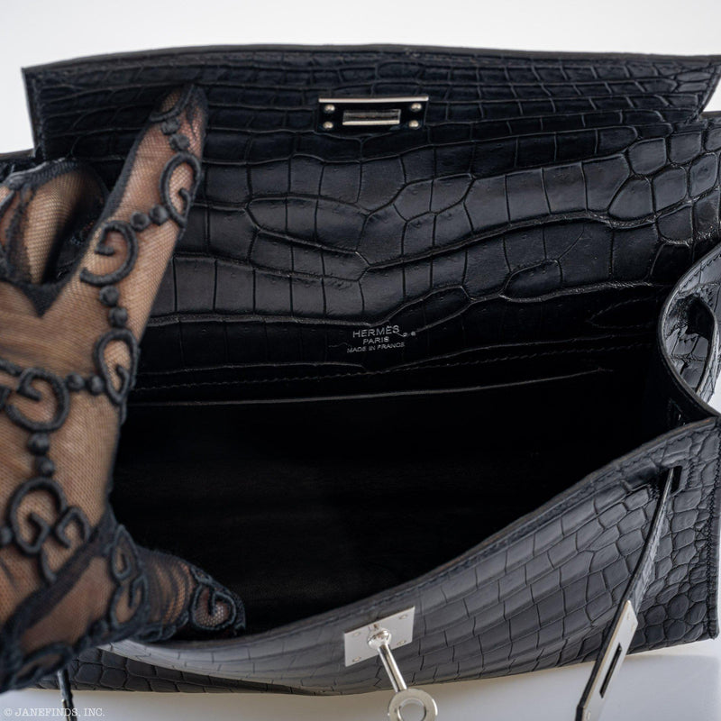 Hermes Kelly Pochette Black Matte Niloticus Crocodile