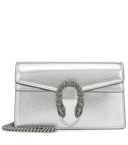 Front view of the Gucci Dionysus Super Mini in grained silver leather