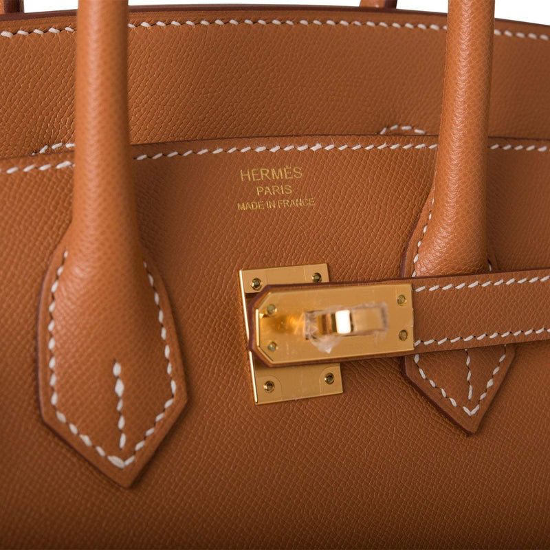 Lock view of Hermès Birkin Sellier 25 Gold Veau Madame