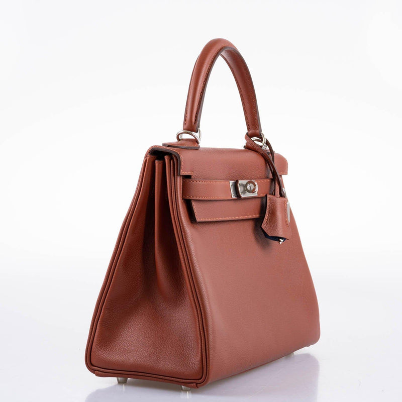 The base of the bag, showing the protective feet