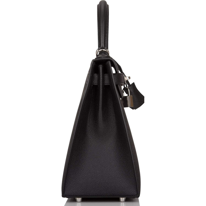 side view of Hermès Kelly 28 Sellier in black Epsom leather