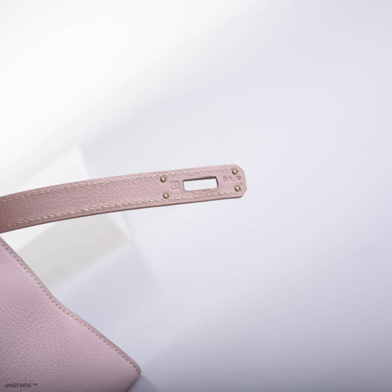 Interior view of Hermes Kelly Longue in Rose Dragee Evergrain leather.