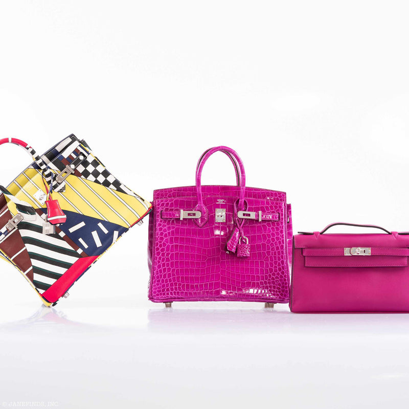 Close-up of palladium hardware on Rose Pourpre pochette