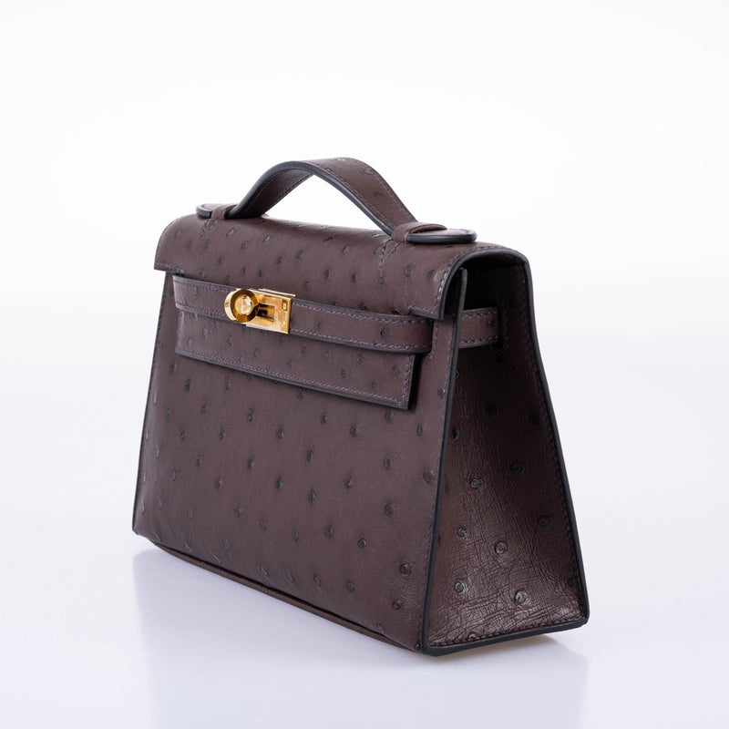 Back panel view showing even quill distribution